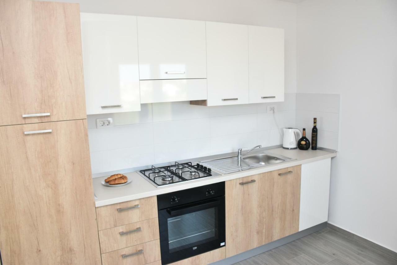 Apartments Mino Razanac Luaran gambar
