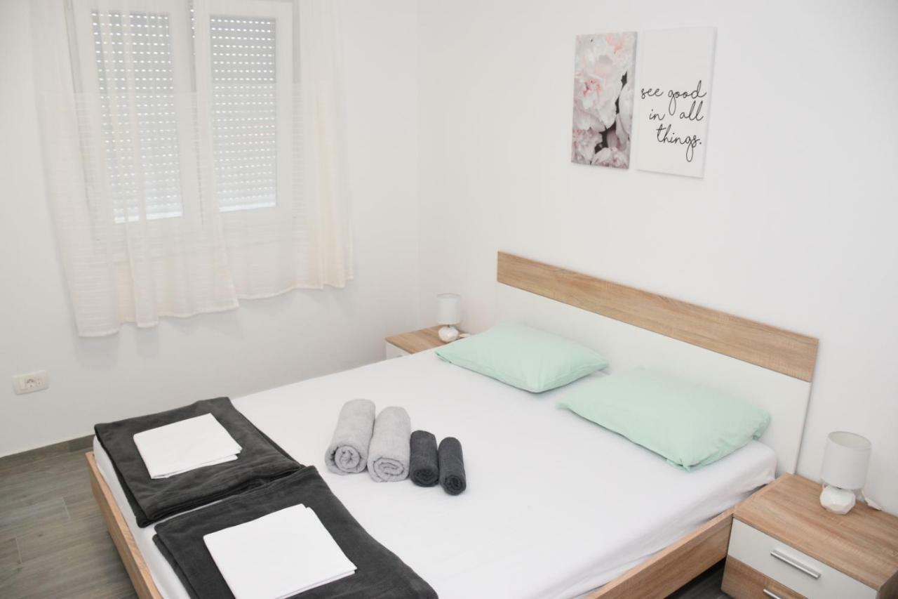 Apartments Mino Razanac Luaran gambar