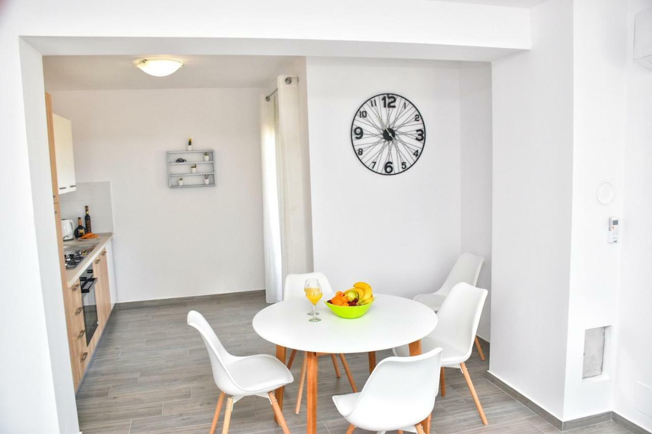 Apartments Mino Razanac Luaran gambar